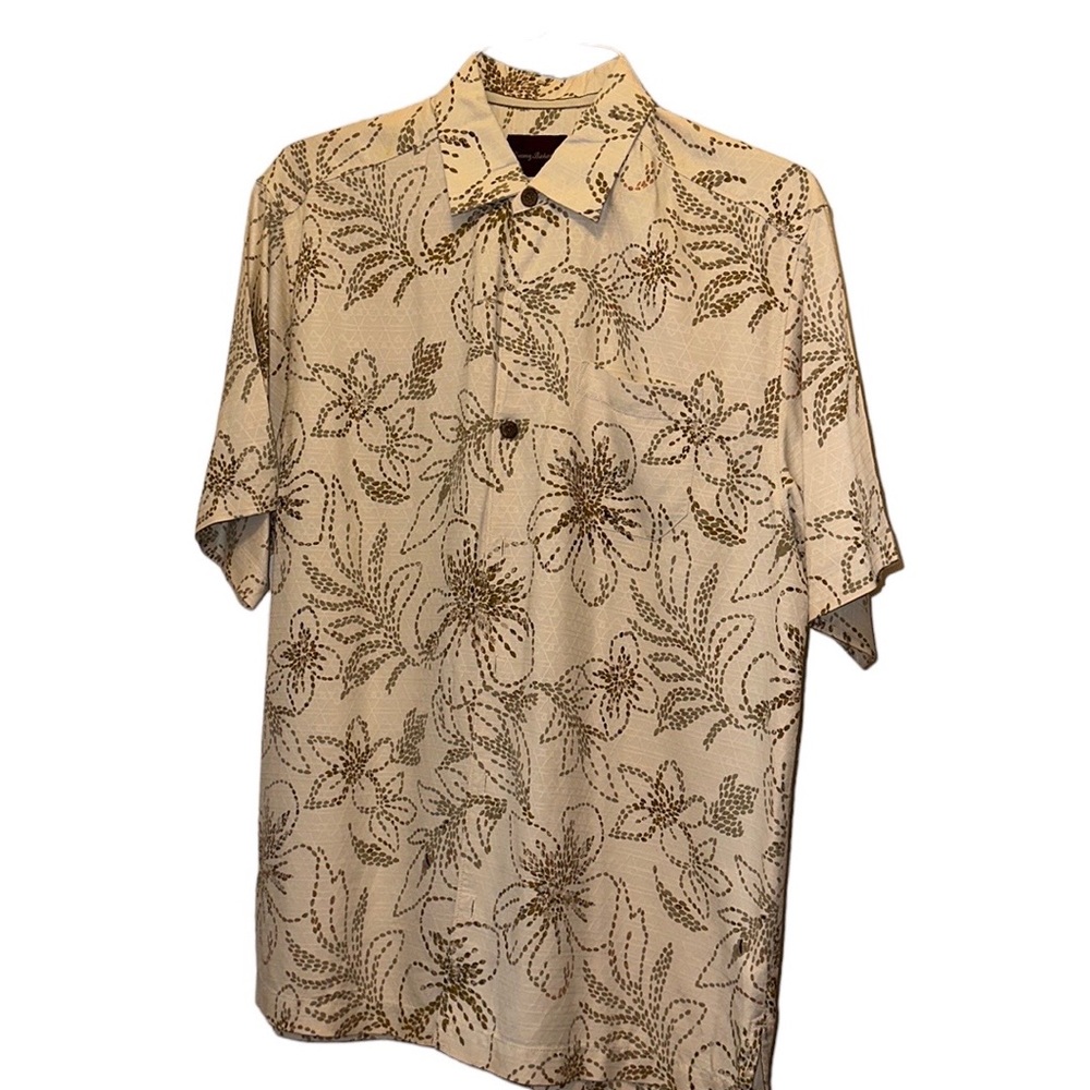Tommy Bahama 100% silk tropical tiki shirt - Summer   Tiki
